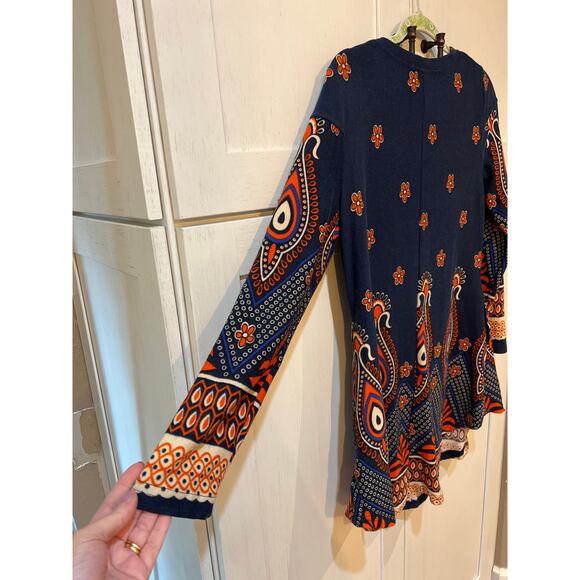 R & B Collection Women’s Tunic Top Large Orange Paisley Long Sleeve Soft Pockets - Picture 4 of 7